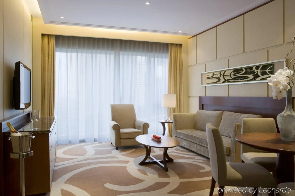 New World Dalian Hotel — фото 4