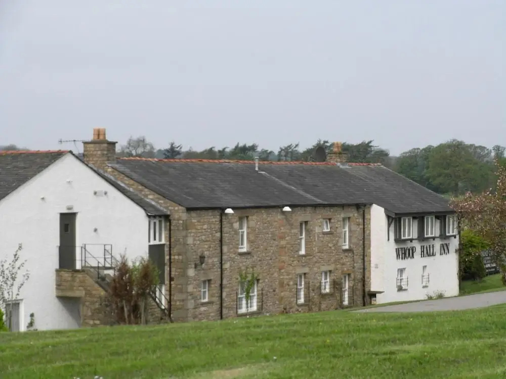 Whoop Hall Hotel and Leisure - Général