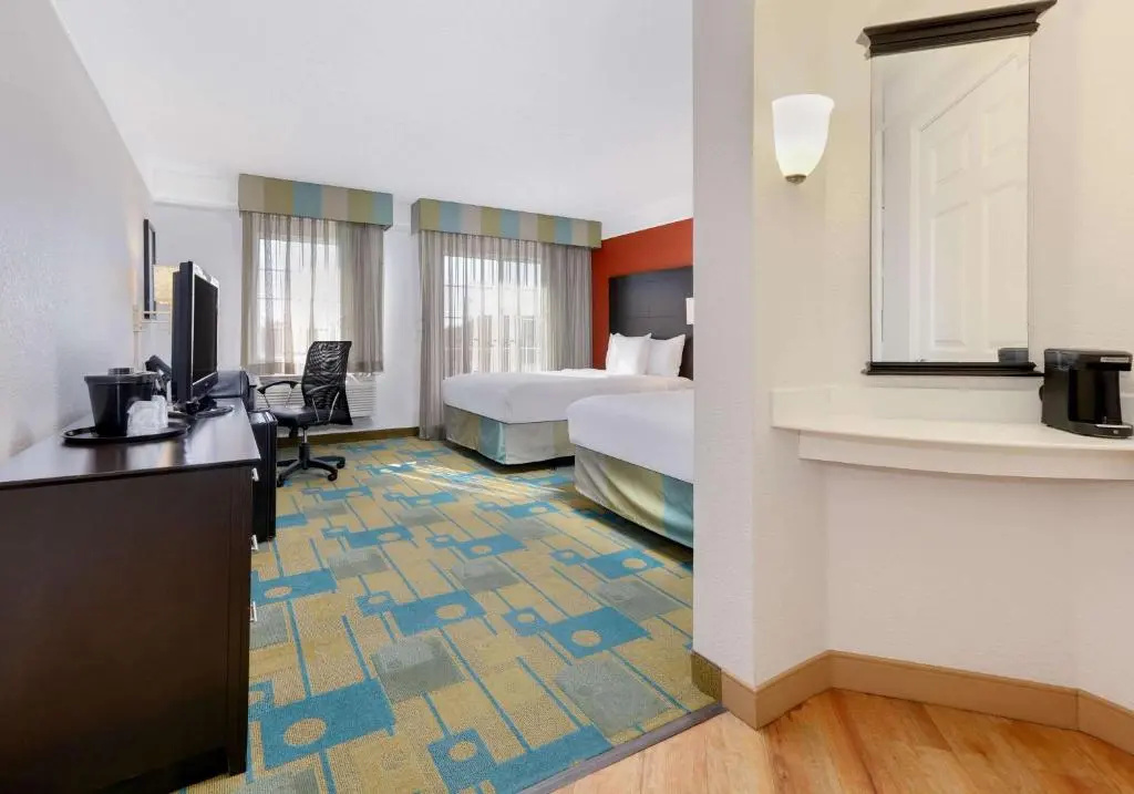 La Quinta Inn & Suites by Wyndham Dallas DFW Airport North - Chambres