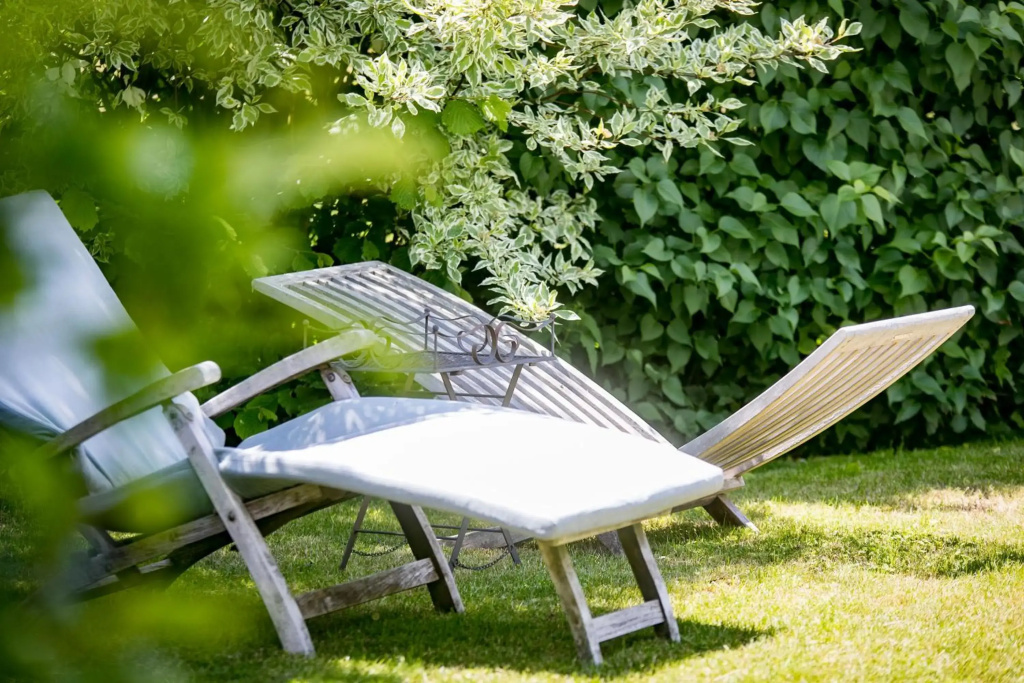 Chalet Green Pastures, romantic country side farm with pool near Salzburg