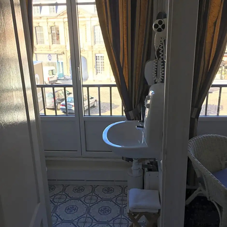 Balcony & Terrace