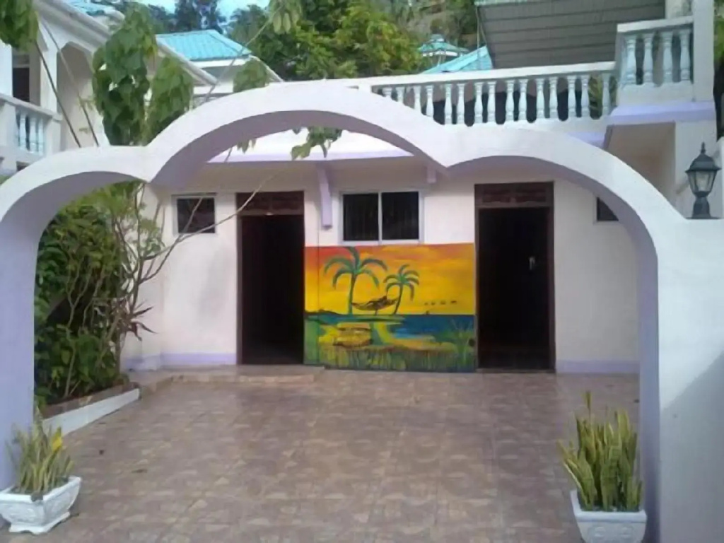 Treasure's Comfort Inn
