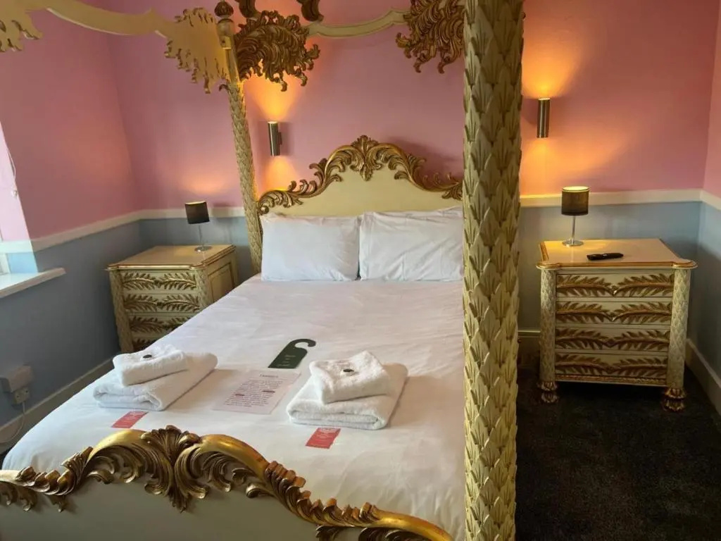Hatter's Hotel - Chambres