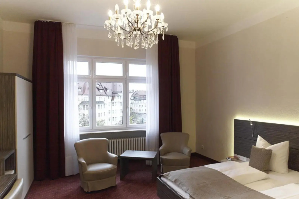 Hotel photo 12