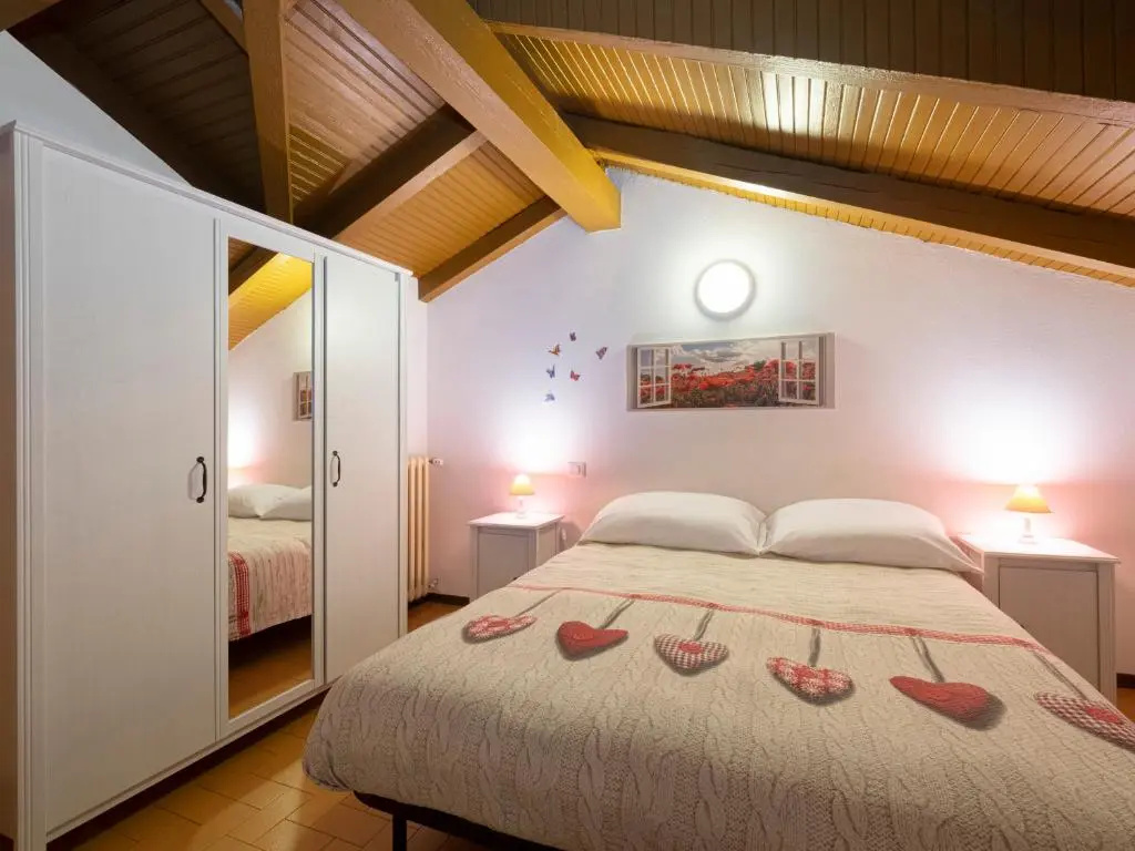 Standard Double Attic room (full double bed)