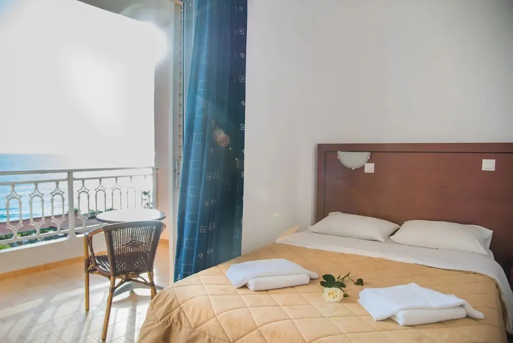 Standard room with balcony and with sea view