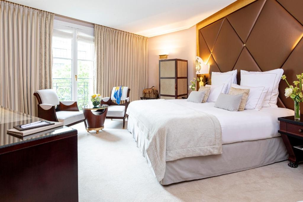 Hôtel Barrière Fouquet's Paris 42