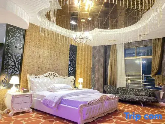 Номер Deluxe в Yiyue Express Hotel