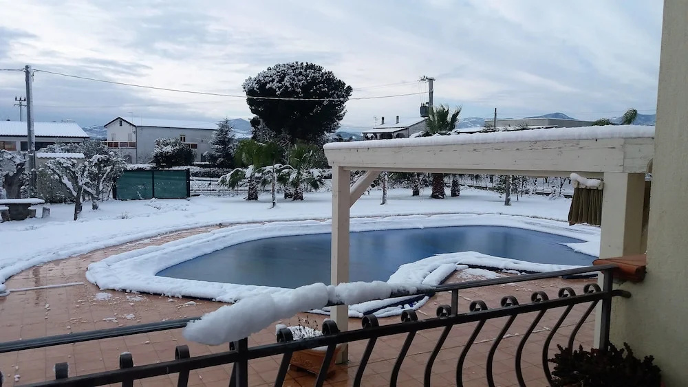 Balcony & Terrace