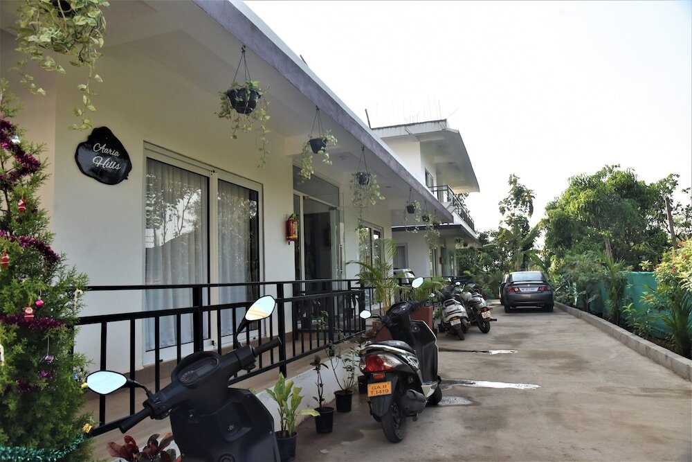Aaria Hills