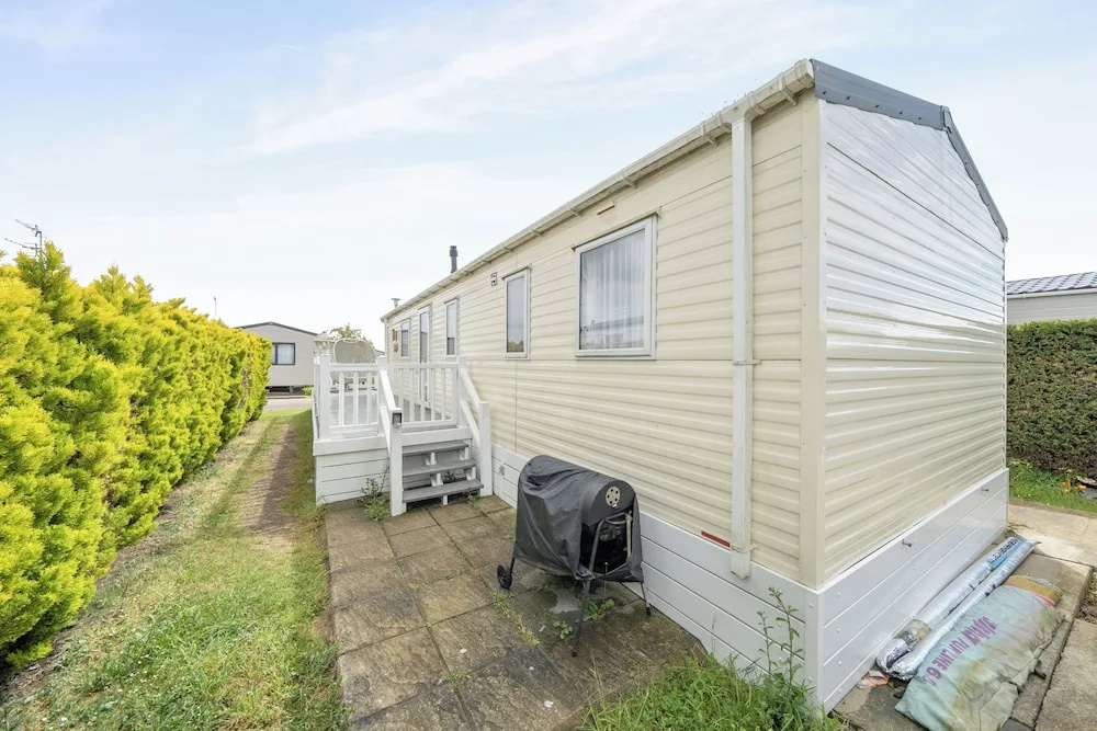 3 Bedroom Mersea Beach Retreat-getaway by the Sea