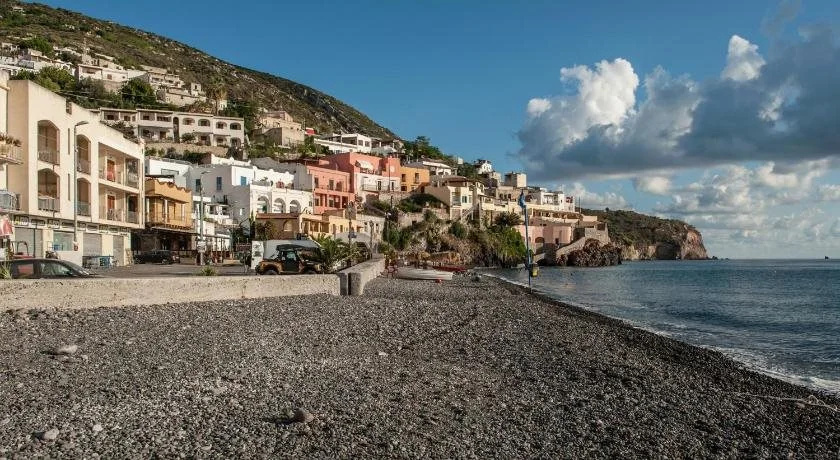 Beach & Waterfront