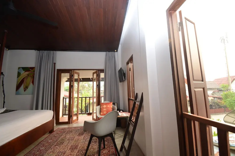 Balcony & Terrace