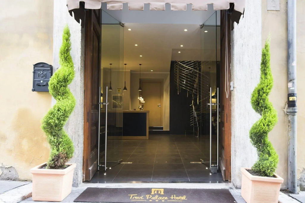 Trevi Palace Hotel