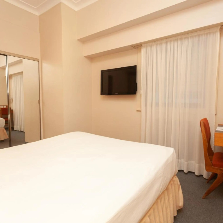 Austral Express — 4