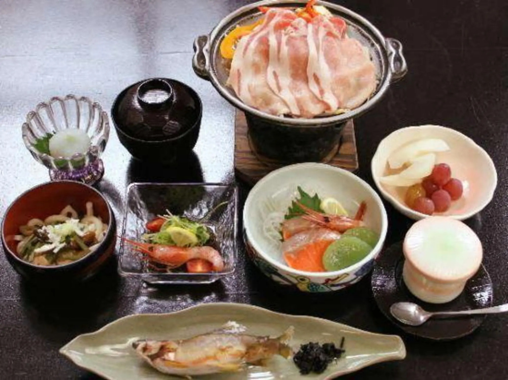 Food & Beverage
