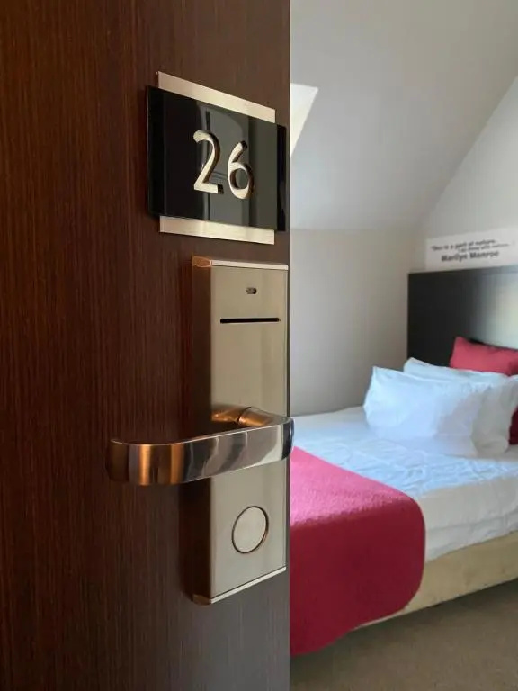Economy room