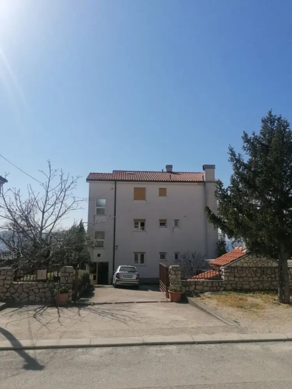 Olgi - Free Parking - A4