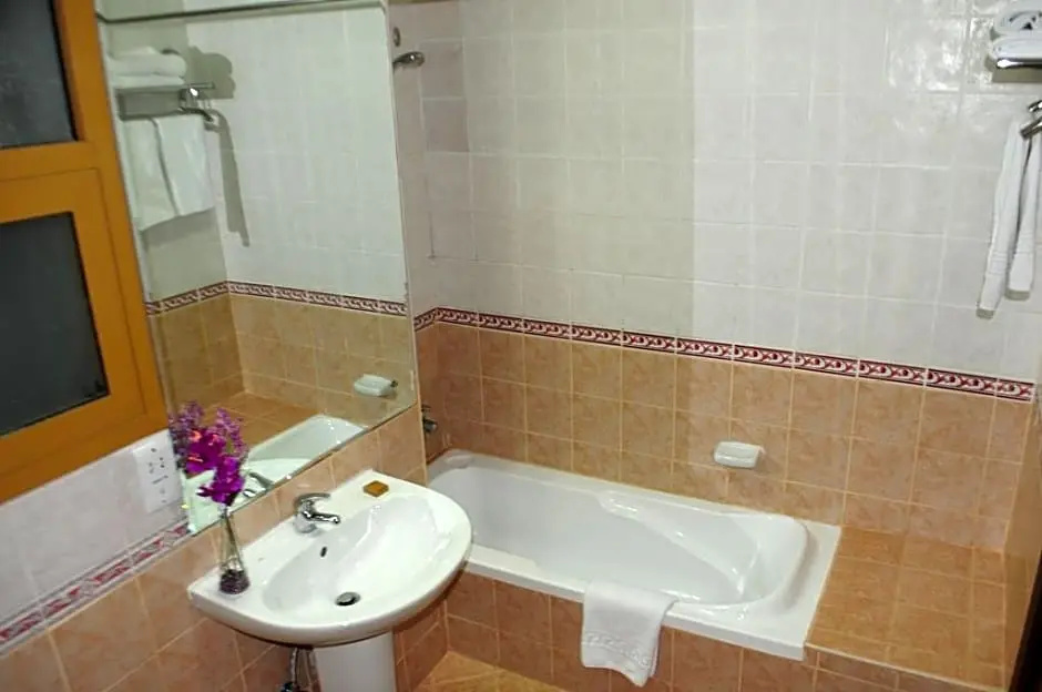 Fortune Hotel Deira - Chambres
