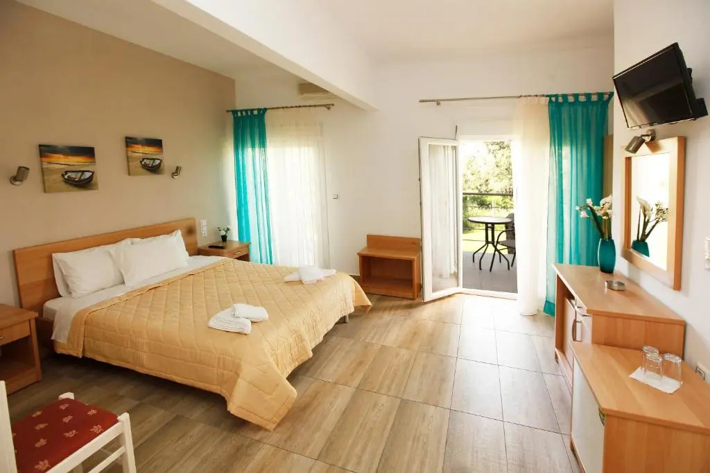 Standard Double room (full double bed)