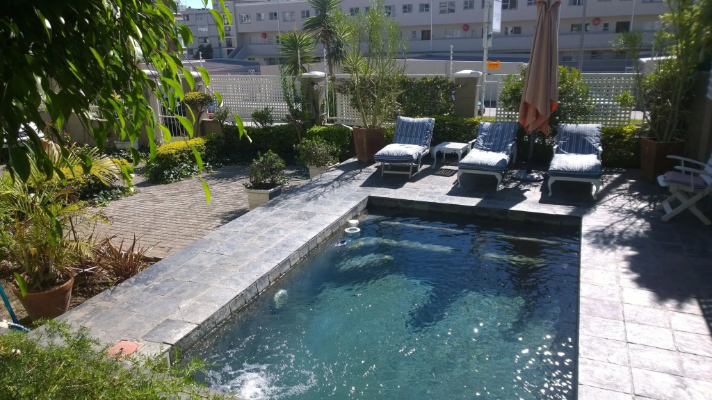 Conifer Beach House - 4