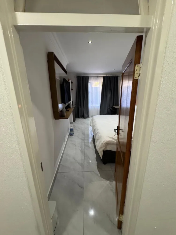Boutique Hotel-Style Room In Ferndale-C3