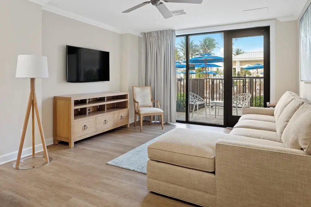 1 Bedroom Suite with view