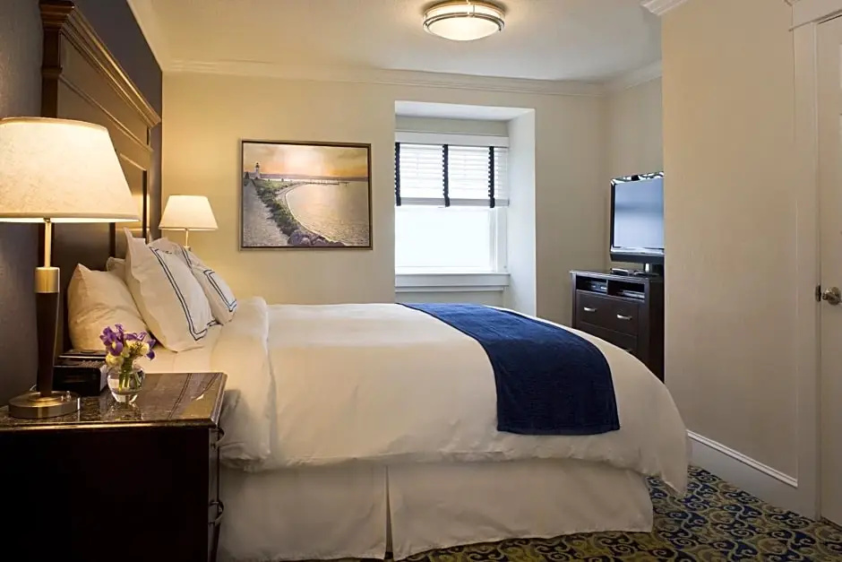 Newport Beach Hotel & Suites - Chambres