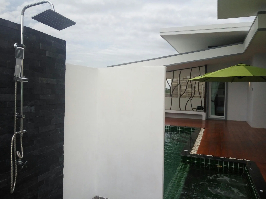 Jira Pool Villa