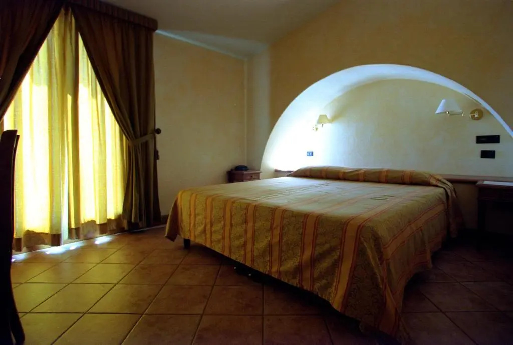 Standard Double room with balcony and with sea view (full double bed)