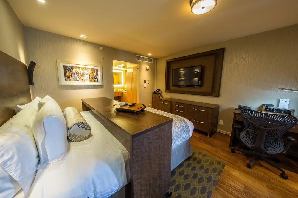 Hotel Strata - Chambres