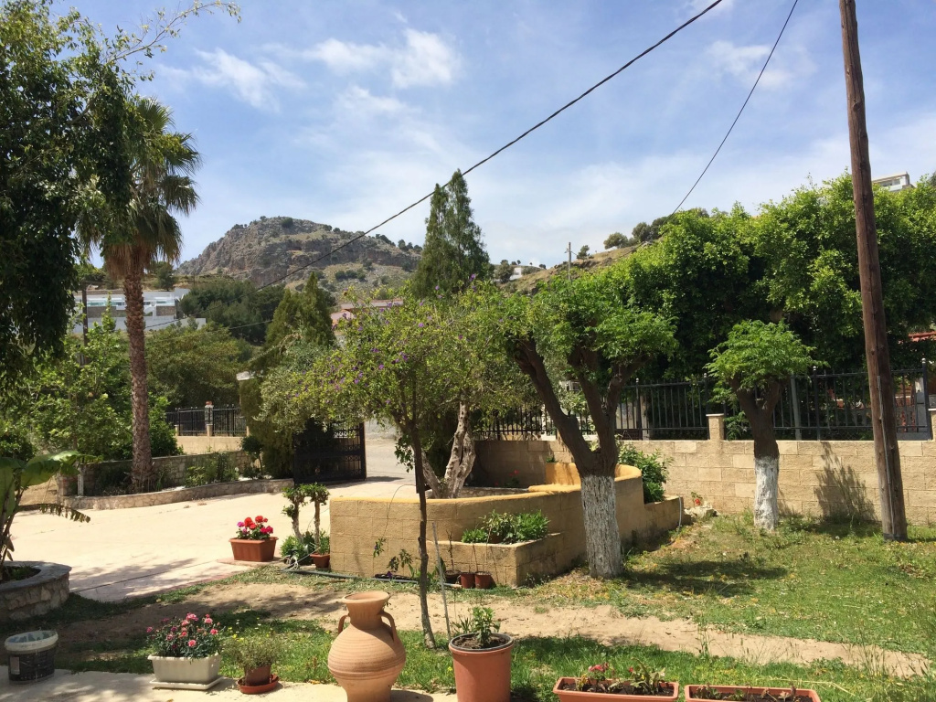 Vlycha Beach Studios & Apartments