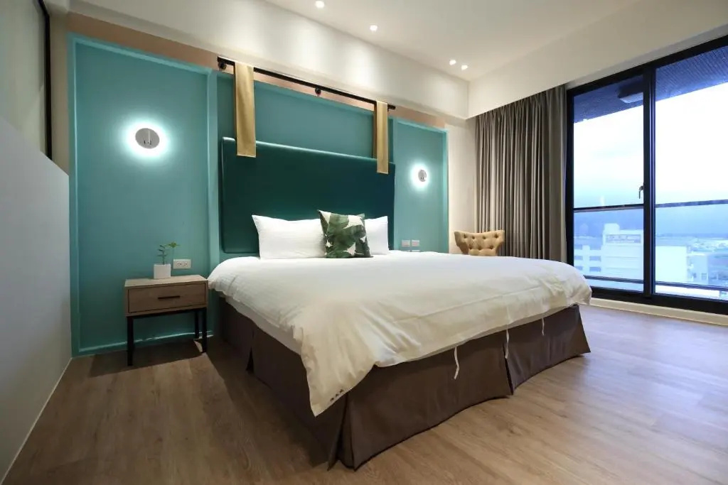 Deluxe Double room with balcony (full double bed)
