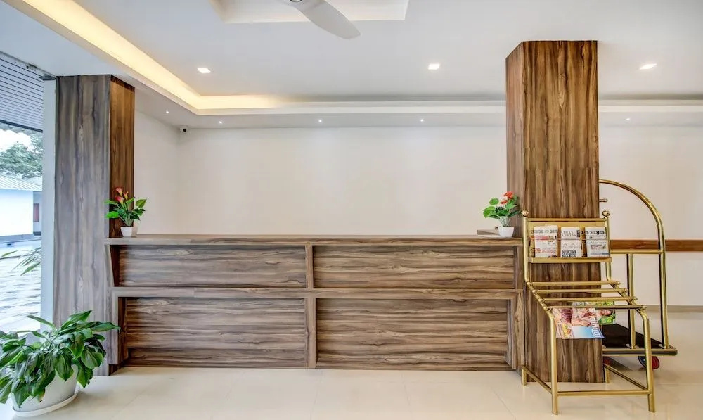 Lobby & Reception