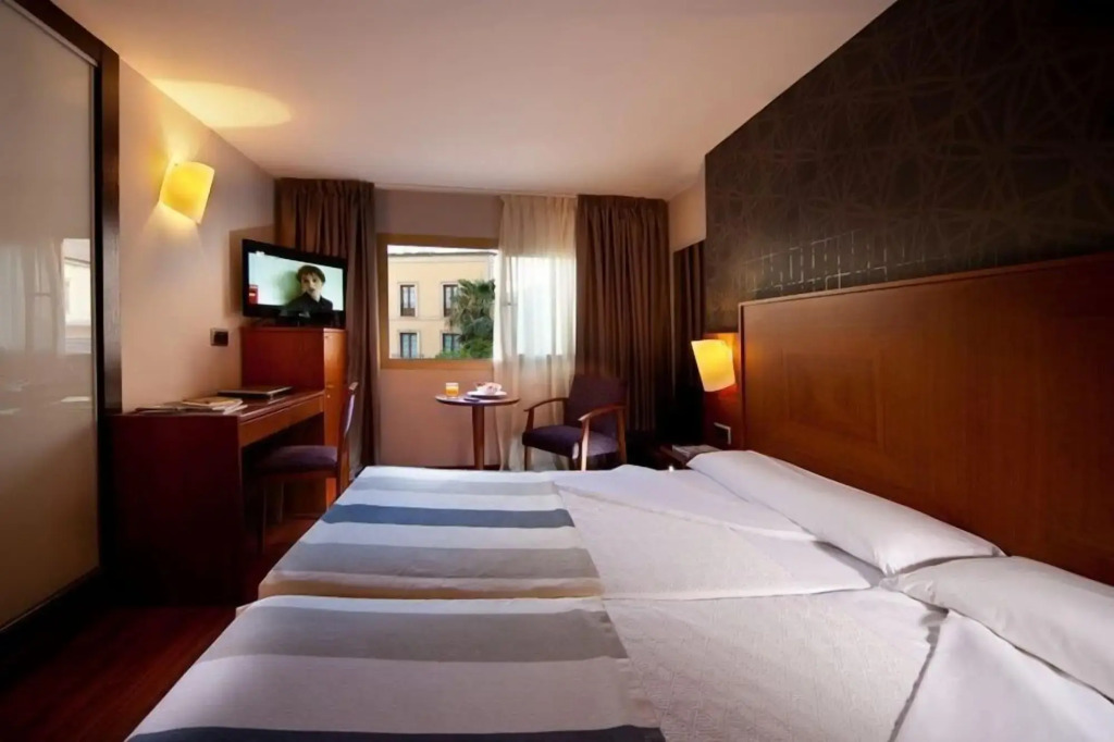 Hotel Nuevo Torreluz — фото 6