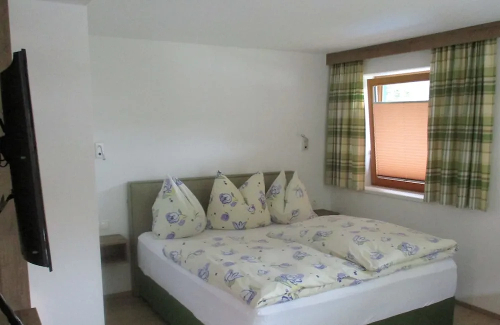 Double Apartment with mountain view full double bed
