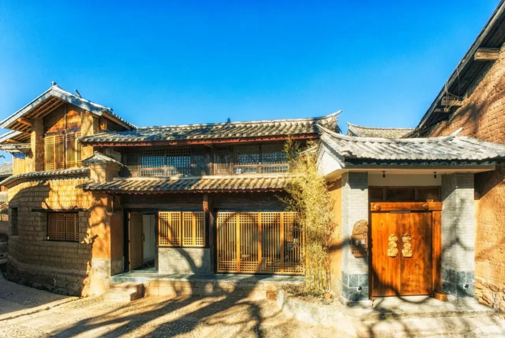 Dali Shaxi Qing Jing Courtyard