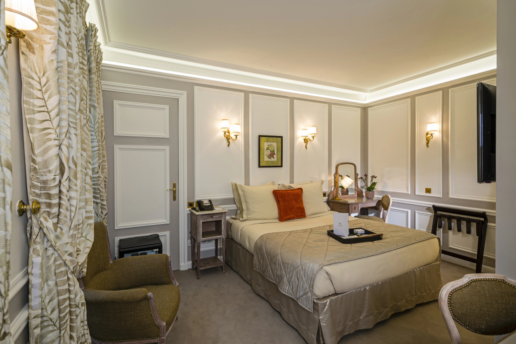 Hotel Regina Louvre 24