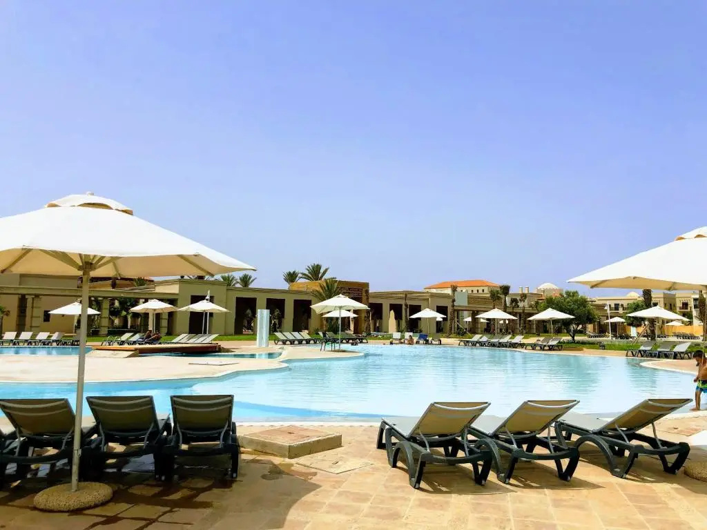 Beach & Waterfront