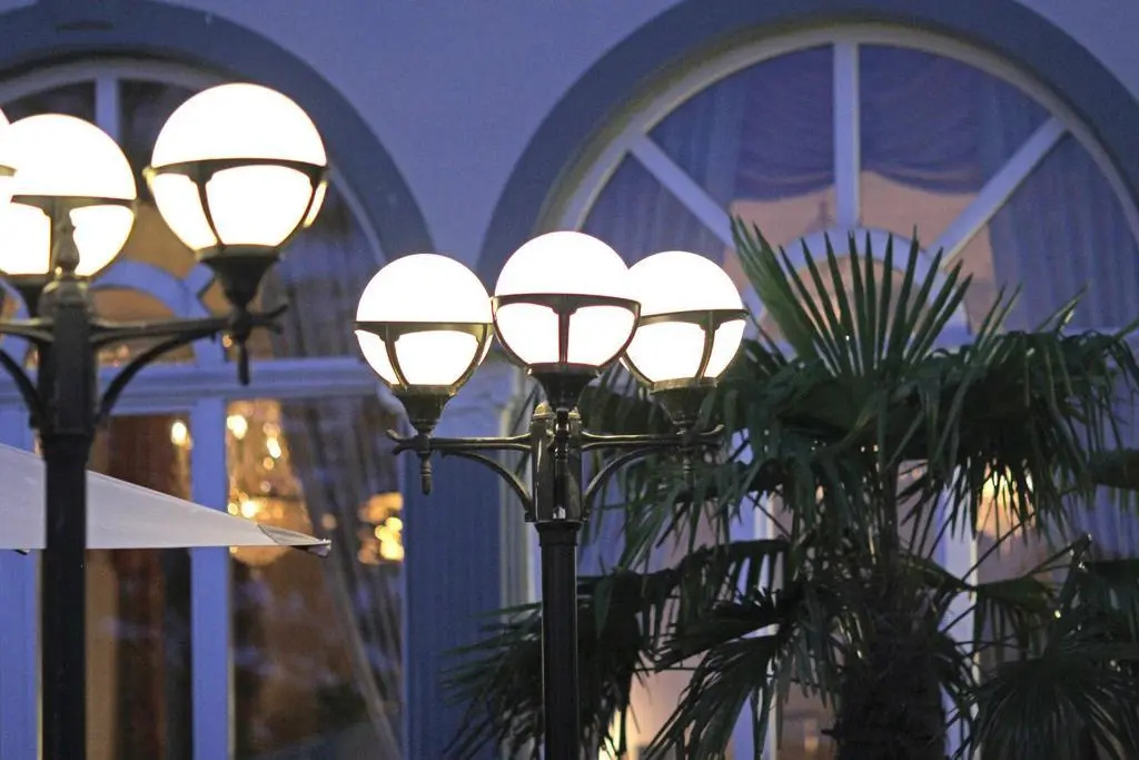 Balcony & Terrace