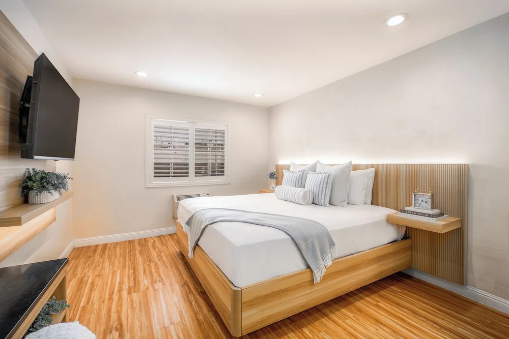 Grand room