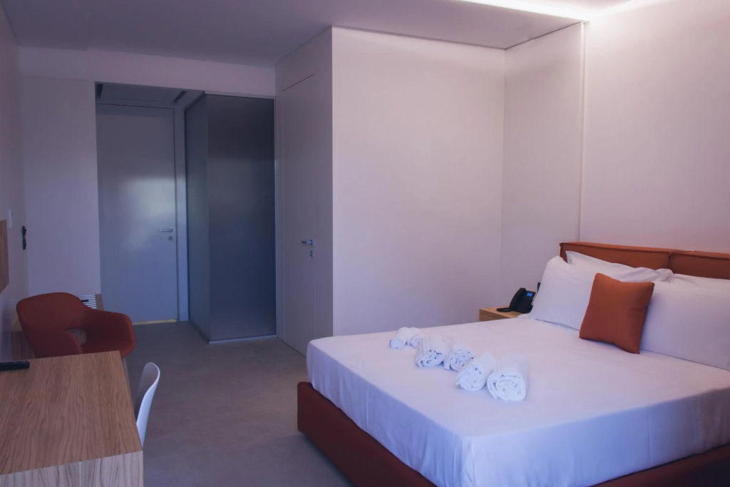 Sunset Hotel — 5