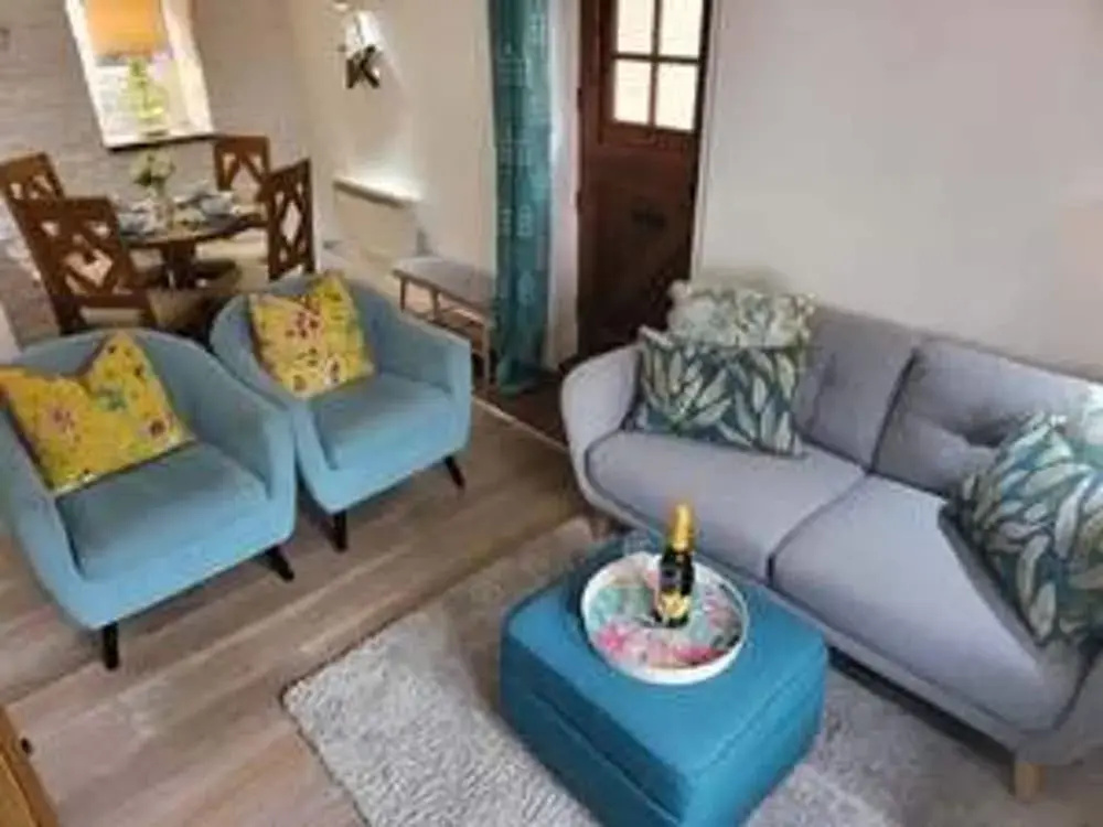 Host Stay Clara Cottage