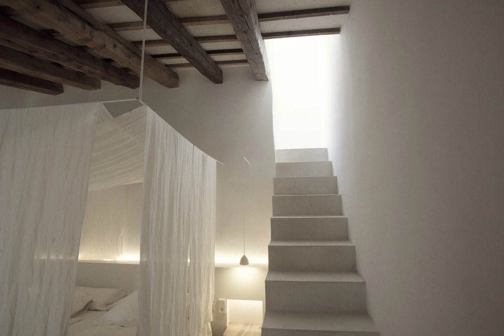 Balcony & Terrace