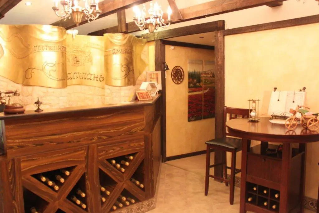 Food & Beverage