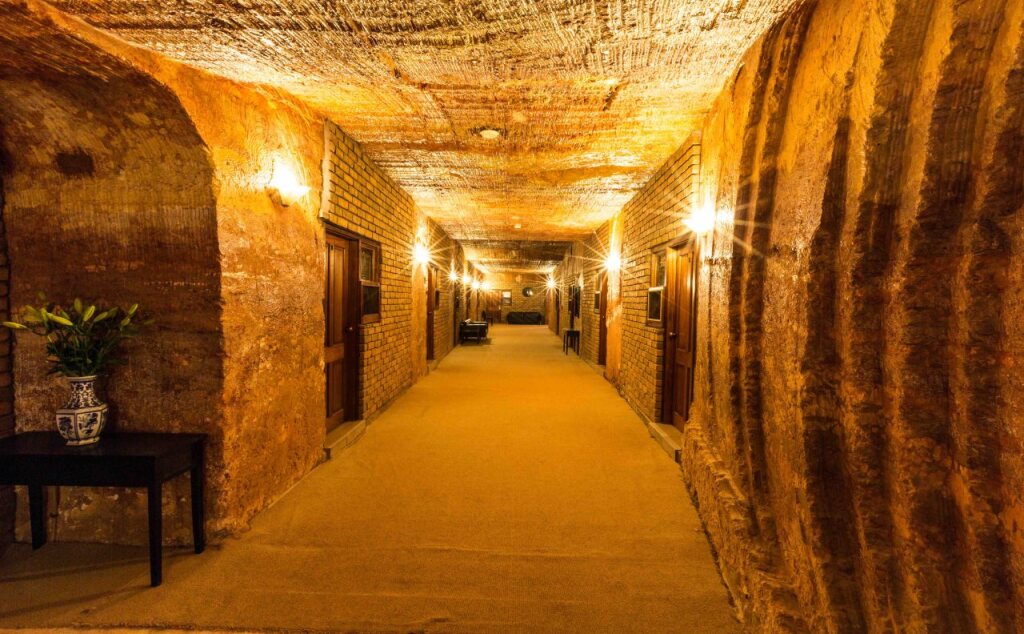 Lookout Cave Underground Motel by null