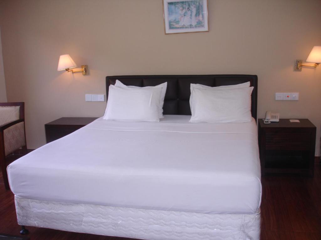 Devon Hotel