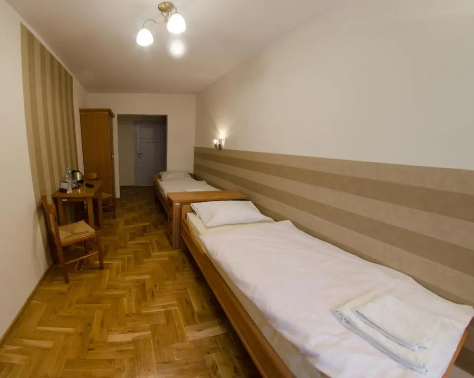 Standard Double room (twin beds)