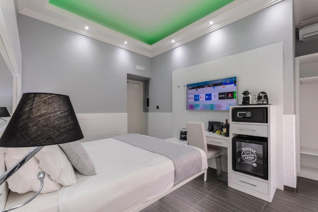 Двухместный номер Deluxe двуспальная кровать в THE ONE Boutique Hotel & SPA Rome