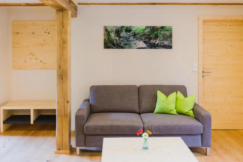 2 Bedrooms Apartment